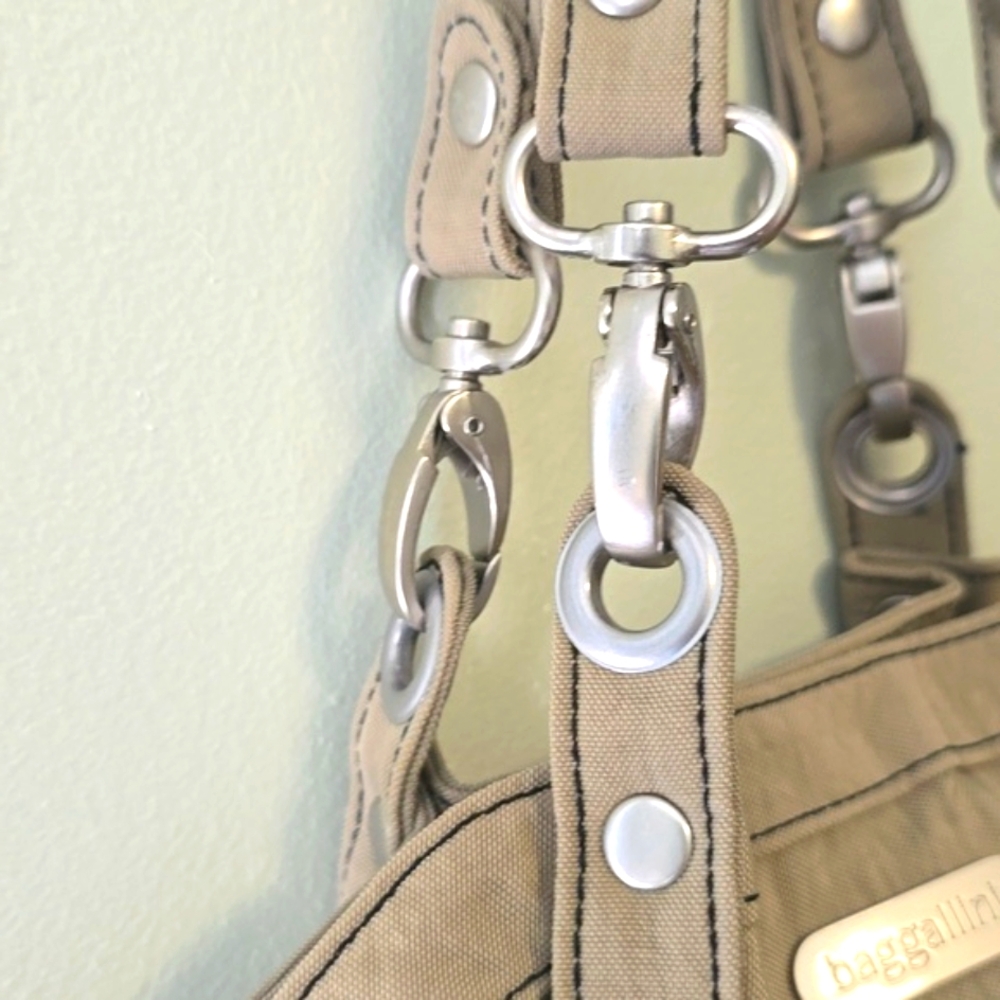 Baggallini Tan Shoulder Bag - Picture 2 of 8